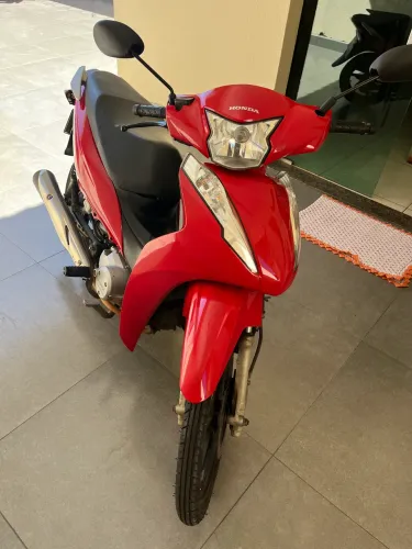 Biz 125 2018 única dona, ótimo estado!