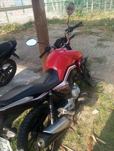 Titan 160