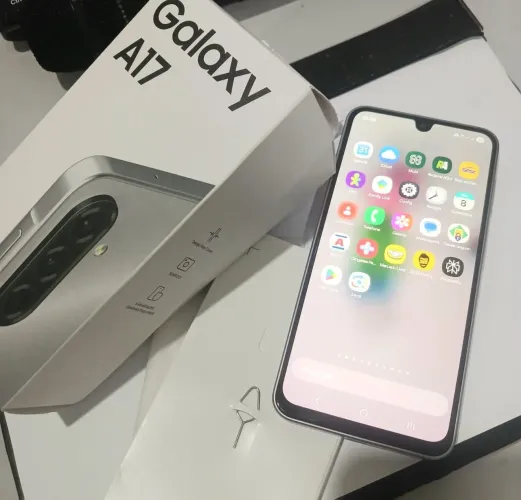 Samsung Galaxy A17 tela 6,7P" 128gb 4gb ram 5G