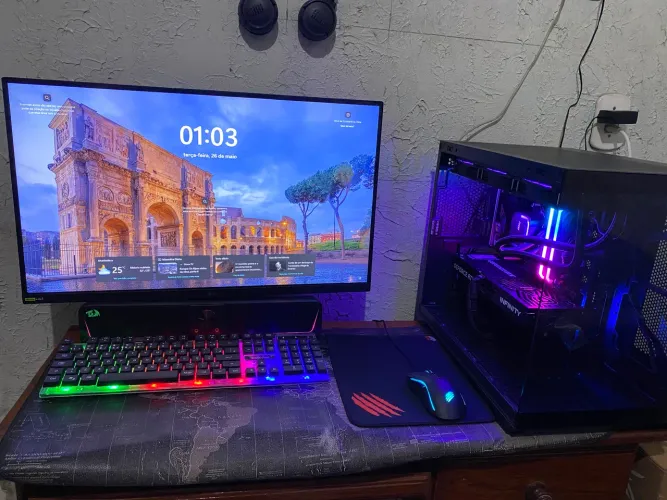 Vende-se PC game 