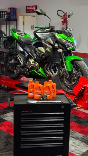 Kawasaki -Z800  4cilindros 