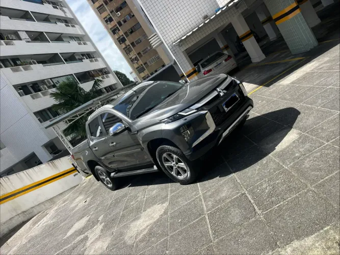 Mitsubishi L200 Triton Sport HPE-S 2.4 CD Dies. AUT 2024