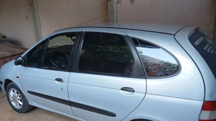 Renault Scenic Rxe/ Privilège 2.0 16V 5P Mec. 2004