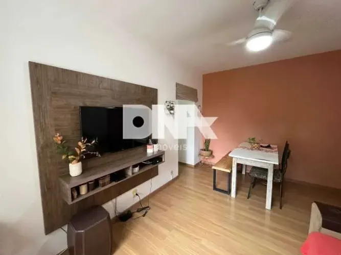 Apartamento : Padrão / Residencial / Copacabana
