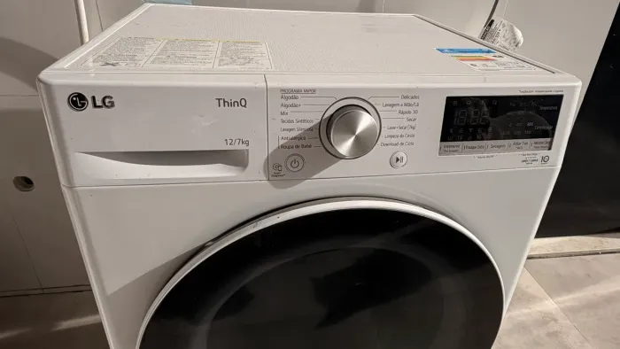 Vendo Lava e Seca LG 12kg