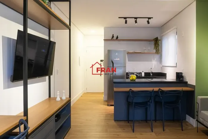 Apto com 1 dorm 32,3m² com 2 vagas de garagem.