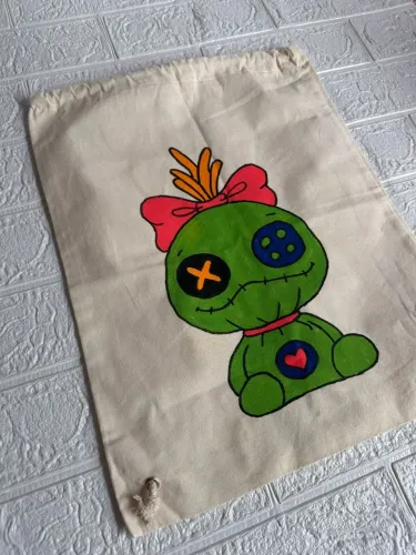 Mochila saco artesanal pintada à mão