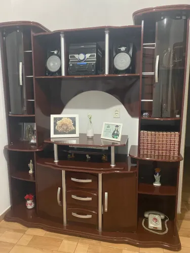 Estante e mesa de centro