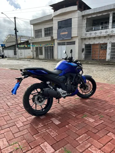 VENDE OU TROCA POR OUTRO VEÍCULO