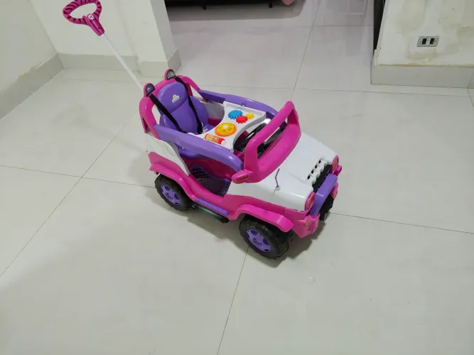 Quadriciclo infantil jeep