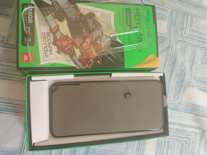 Vendo celular novo na caixa não foi usado 