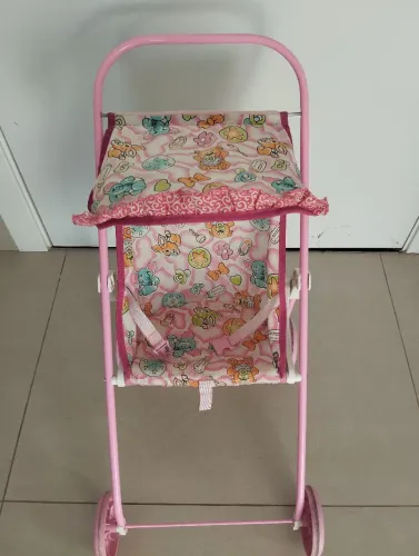 Vendo carrinho de boneca para passeio