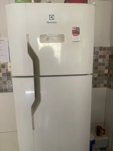 Vendo Geladeira Eletrolux