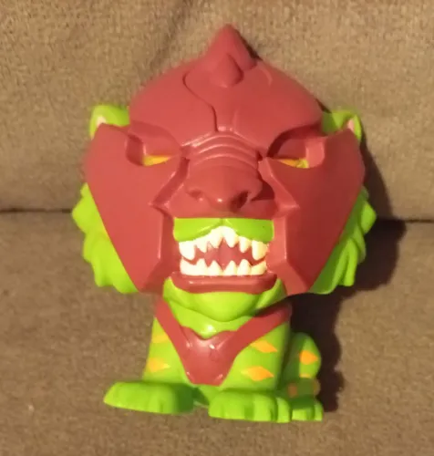 Miniaturas Gato Guerreiro Giraffas
