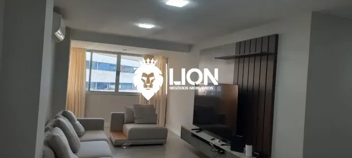 Apenas 100 metros do mar: viva o melhor do litoral em grande estilo!