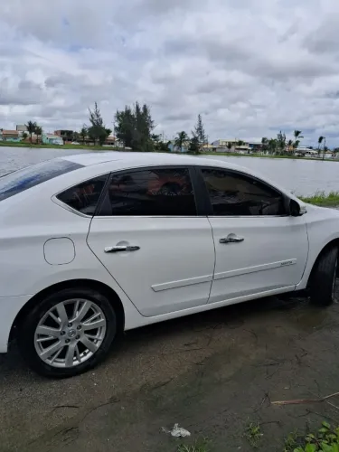 Nissan Sentra SL 2.0/ 2.0 Flex Fuel 16V Aut. 2015