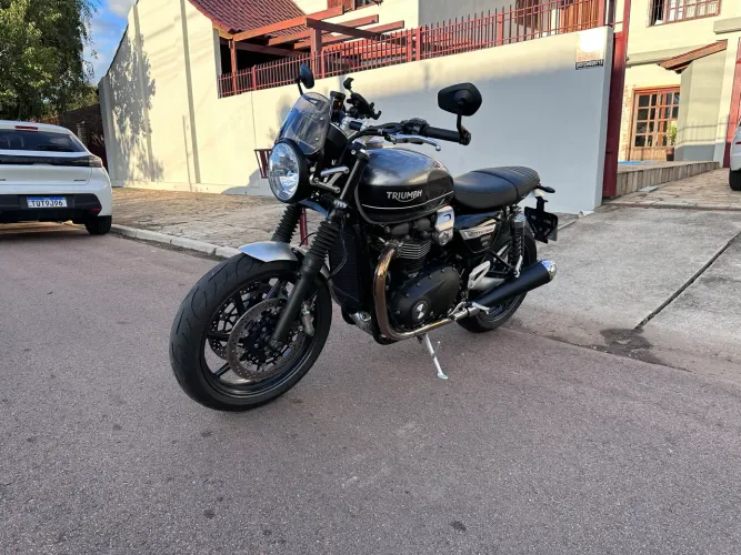 Triumph Speed Twin 1200 CC 2020 - Estado de Zero km - Pneus Novos - Apenas 9700 km