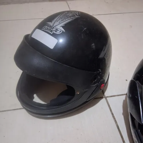 Vendo esses capacetes no precinho