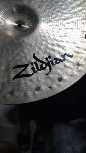 Jogo completo de pratos de bateria zildjan