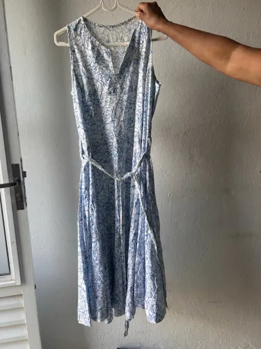 ? Vestido Midi Floral Azul e Branco - 100% Algodão ?
