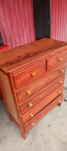 Comanda com 5 gavetas madeira macacauba tamanho 90x90x55 entrego você pode pagar *