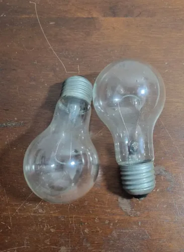 Par Lâmpadas Antigas GE Cristal Brasil 100w 127v Incandescente Década 80