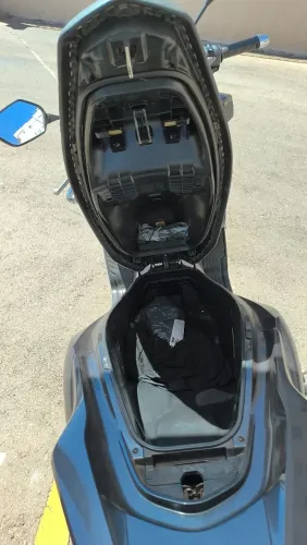 Moto semi nova