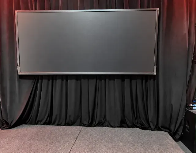 Painel de Led P2 ultra resolução. 265.5 CM x 120 CM