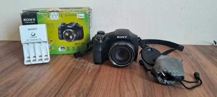 Câmera Sony superzoom bridge DSC H300 (faço envio)