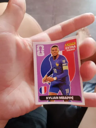 FIGURINHA LEGEND DA COPA 2026 ORIGINAL DO MBAPPE, VALOR NEGOCIÁVEL 