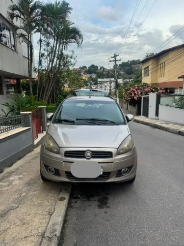 Fiat Idea Attractive 1.4 Fire Flex 8V 5P 2013