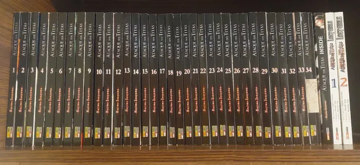 Ataque dos Titãs (Attack on Titan) coleção completa + extras