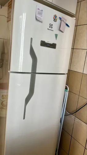 GELADEIRA ELETROLUX - 220