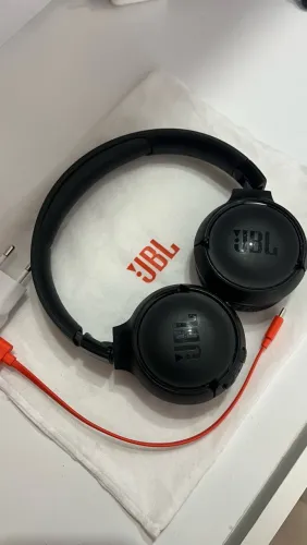 Fone JBL original (acompanha carregador e capa proteção)