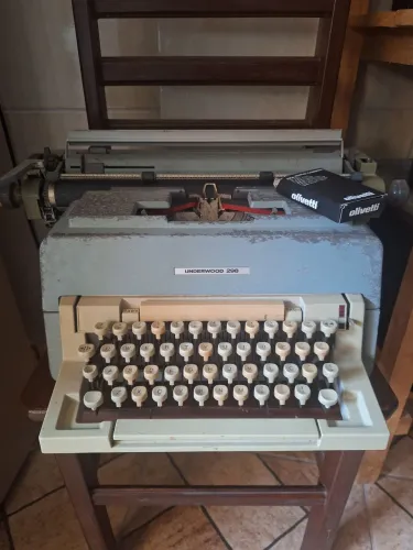 Máquina de escrever