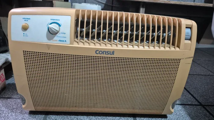 Ar-condicionado Consul 7500 BTU