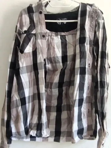 Blusa quadriculada 