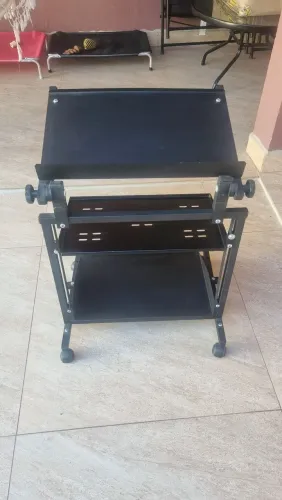 Rack para mesa de Som