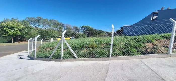 TERRENO A VENDA NO JARDIM DAS VITÓRIAS RÉGIAS - VALINHOS/SP.