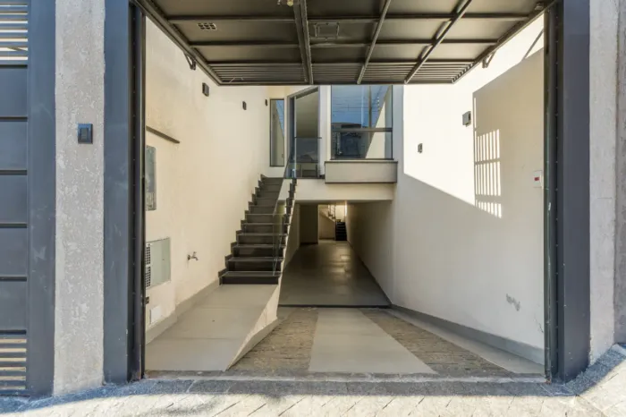 Casa para venda em Vila Santa Isabel com 3 quartos, sendo 1 suíte, 140m²