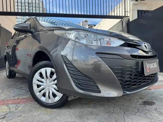 Toyota Yaris Live 1.3 Flex 16V 5P AUT 2022