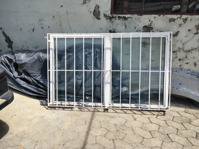 Janela Metalon maxim-ar