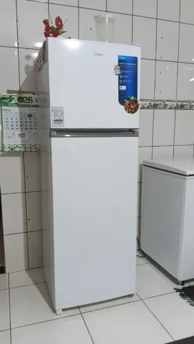 GELADEIRA NOVA