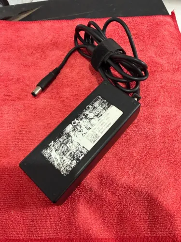 Carregador Original Dell 19.5V 3.34A 65W Plug 7.4mm Modelo 03V9J8