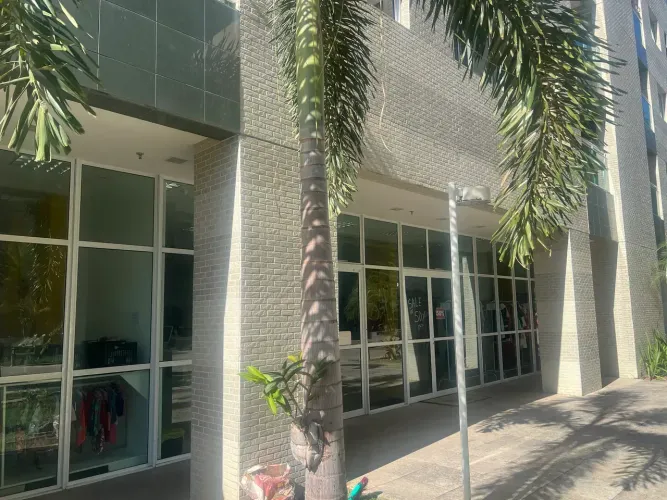 ALUGA-SE SALA COMERCIAL NA JATIUCA !