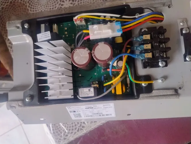 Placa de 9 mil BTUs inverter 
