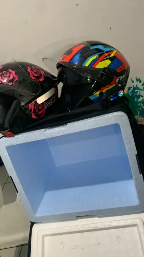 Kit entregador para casal 2 capacete + 1 bag nova