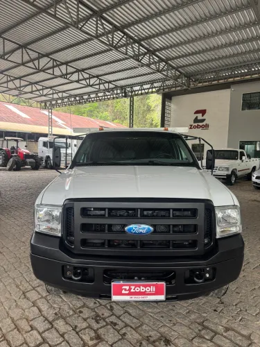 Ford F4000 4x4 2011