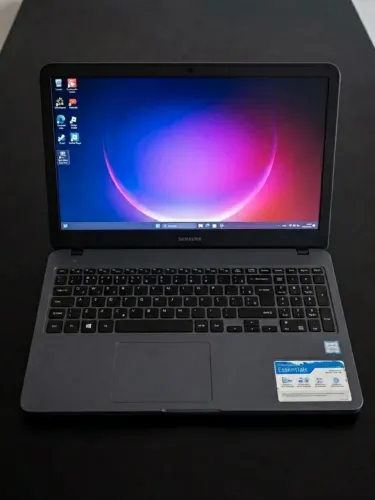Notebook Samsung i3, SSD 120GB, 4GB RAM + Fonte Original