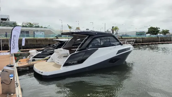 LANCHA NX 350 - Embarcação Ano 2025 + Toldo Stobag Elétrico